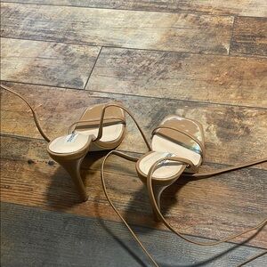 Steve Madden Tan Stiletto Heels Elegant Design
